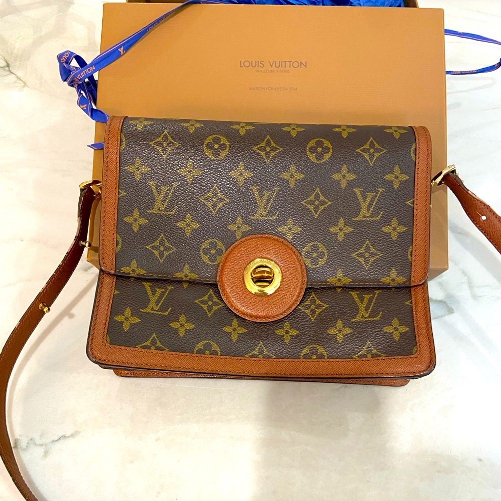 RARE: Vintage Authentic Louis Vuitton Raspail Shoulder Bag